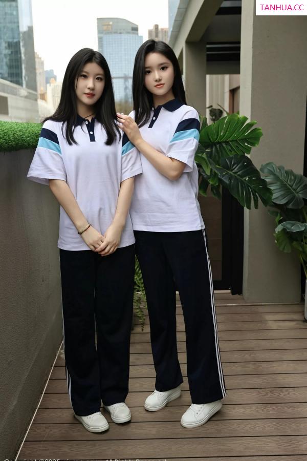   [XiuRen]高清写真图 2025.05.16 No.10288 小芭乐 蓝色校服第25张图片